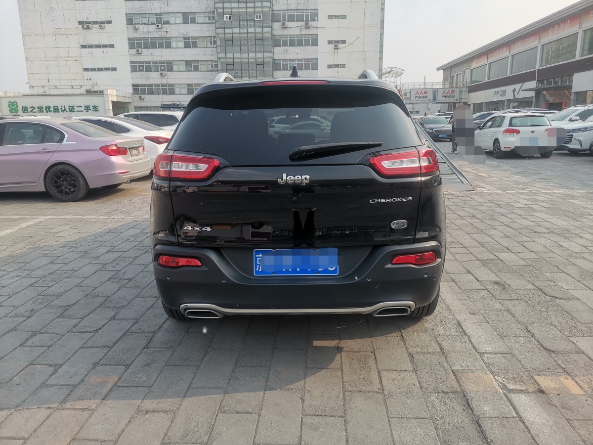 Jeep 自由光  2016款 2.4L 全能版图片