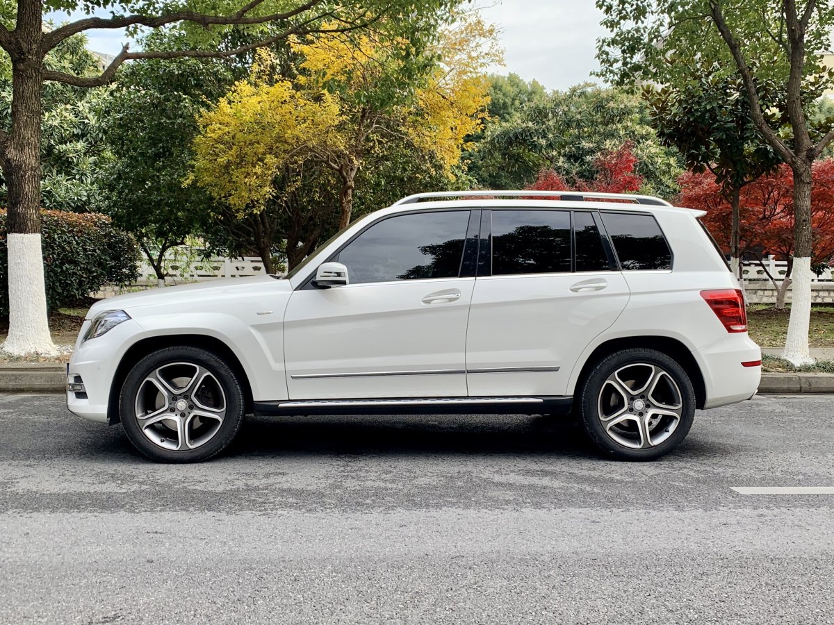 奔馳 奔馳GLK級  2015款 GLK 300 4MATIC 時尚型 極致版圖片