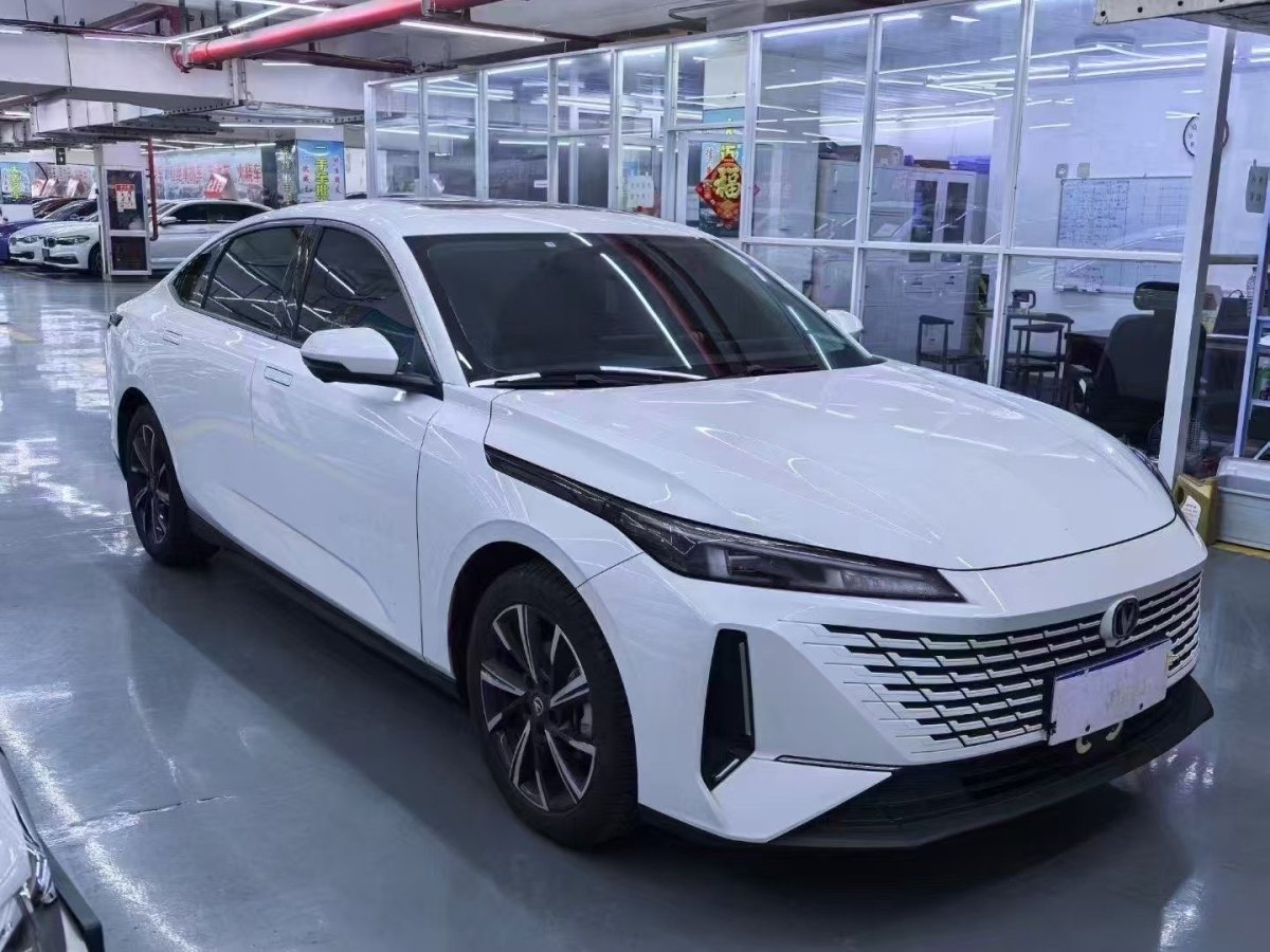 長安 逸達  2023款 藍鯨NE 1.5T GDI DCT領(lǐng)航型圖片