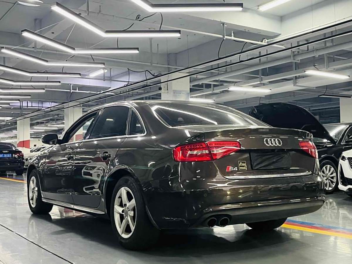 奧迪 奧迪A4L  2013款 35 TFSI 自動(dòng)舒適型圖片