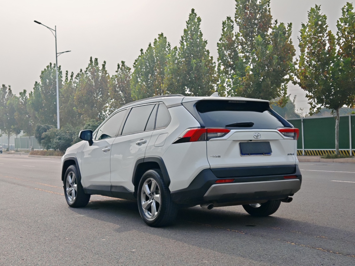 豐田 RAV4榮放  2023款 2.0L CVT兩驅風尚Plus版圖片