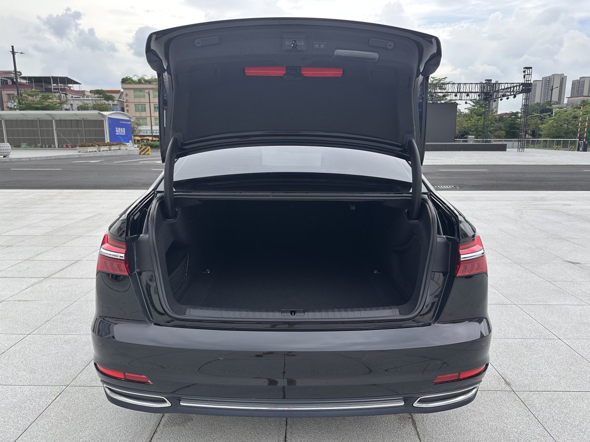 2022年10月奧迪 奧迪A6L  2022款 40 TFSI 豪華致雅型