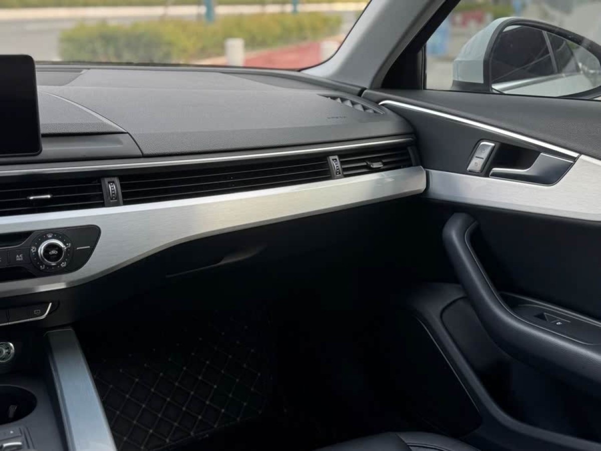奧迪 奧迪A4L  2019款 40 TFSI 進取型 國VI圖片
