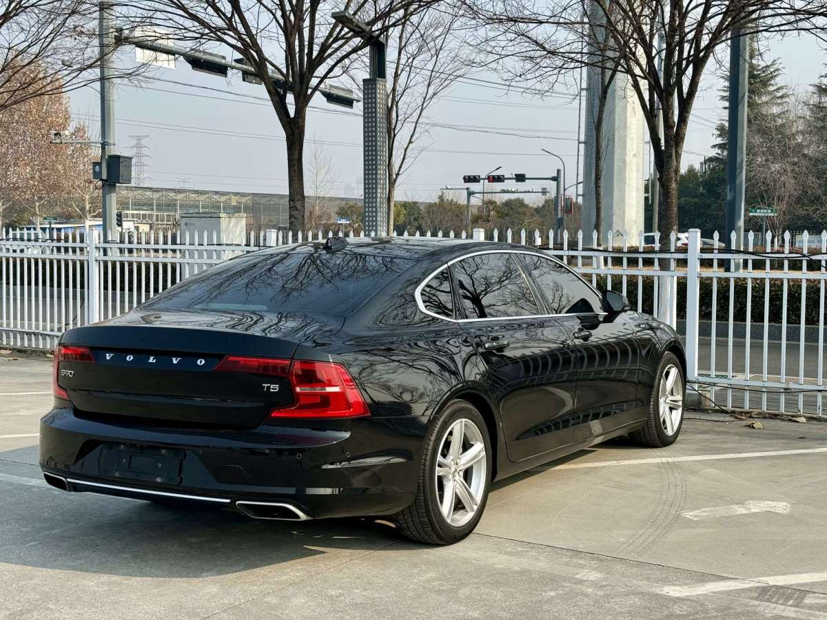 沃爾沃 S90  2018款 T4 智遠(yuǎn)版圖片