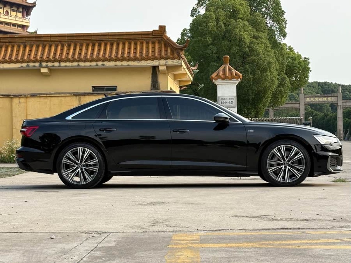 奧迪 奧迪A6L  2022款 55 TFSI quattro 旗艦動(dòng)感型圖片