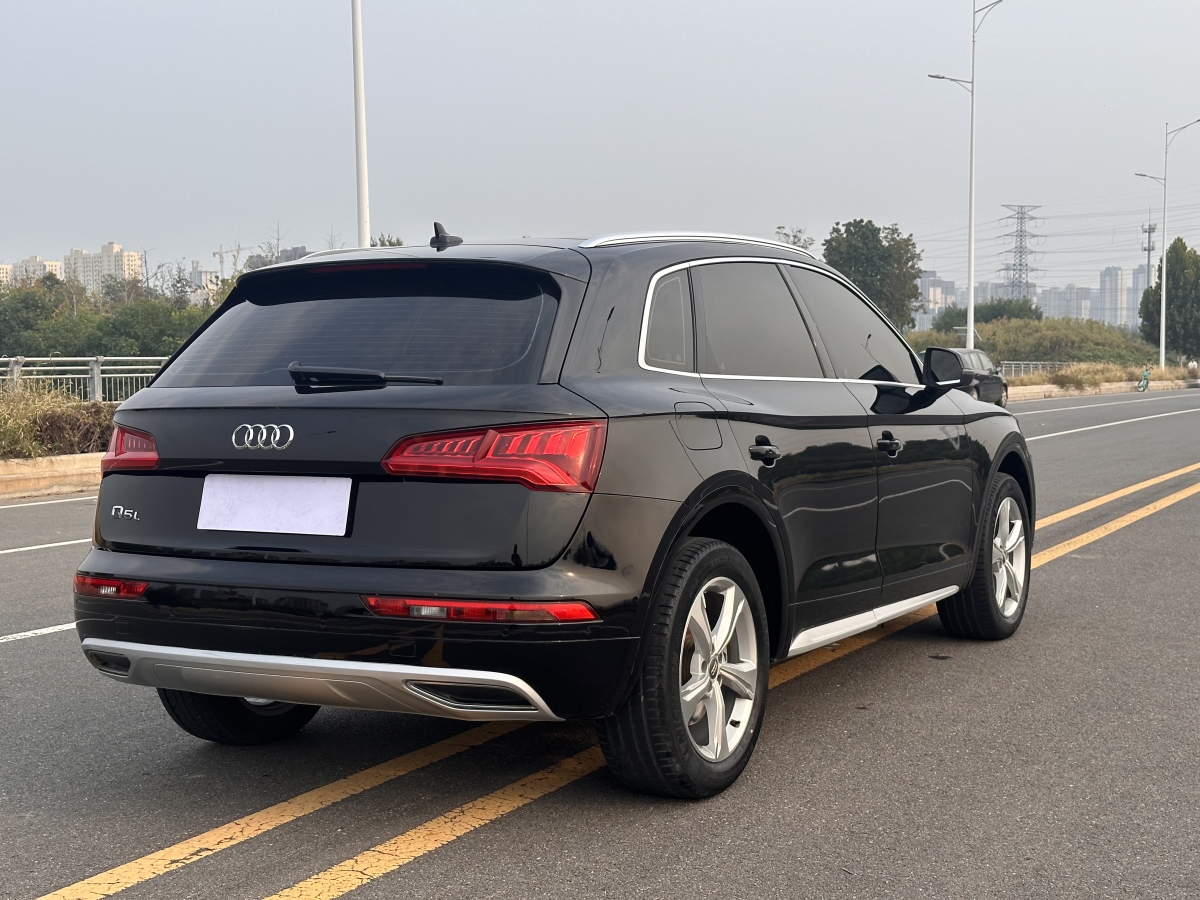 2019年9月奧迪 奧迪Q5L  2018款  40 TFSI 榮享進(jìn)取型 國VI