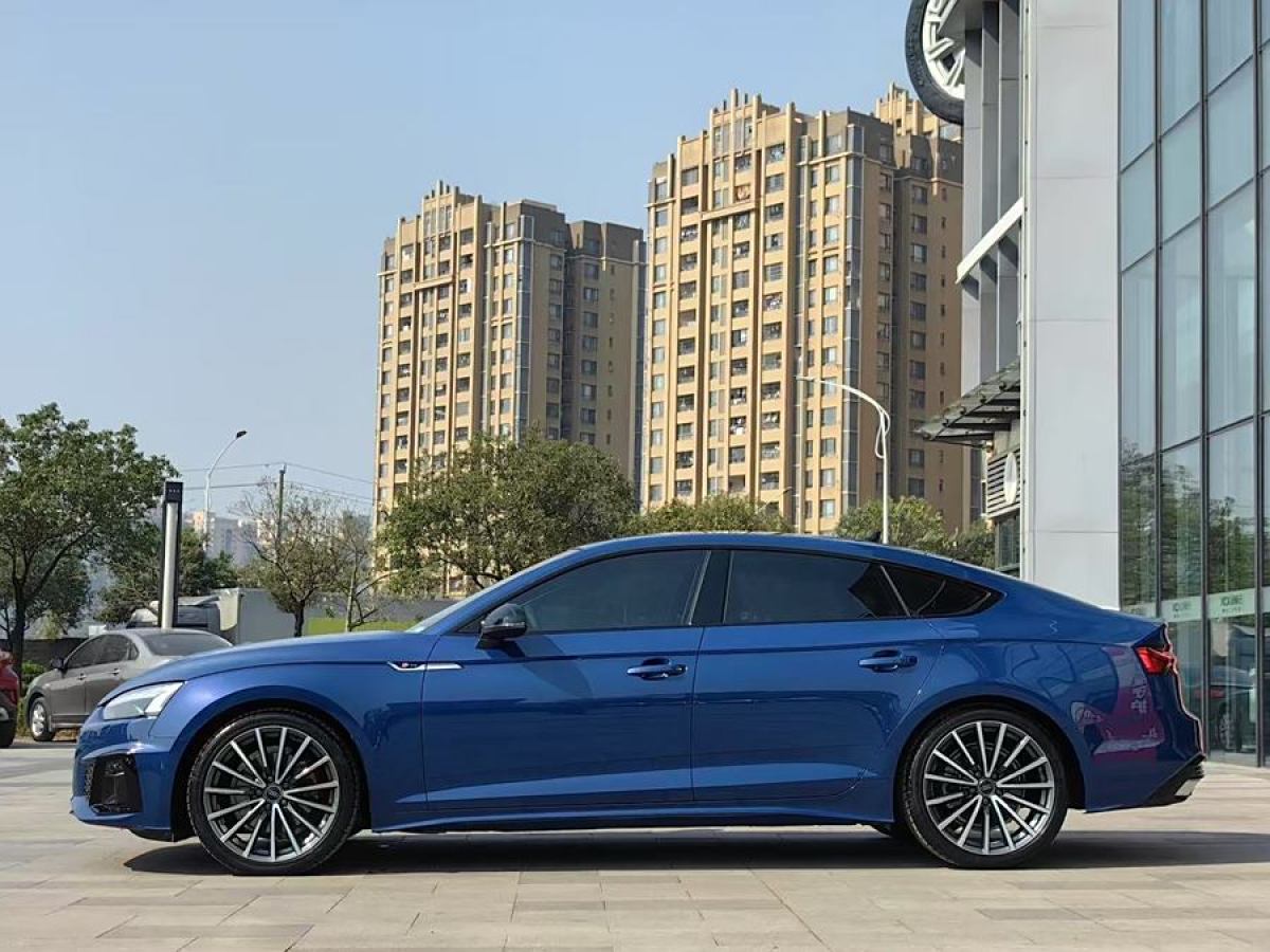 2024年4月奧迪 奧迪A5  2024款 Sportback 40 TFSI quattro 豪華動感型