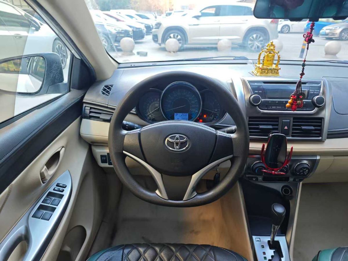 豐田 雅力士  2014款 YARiS L 致炫 1.3 靈動版圖片