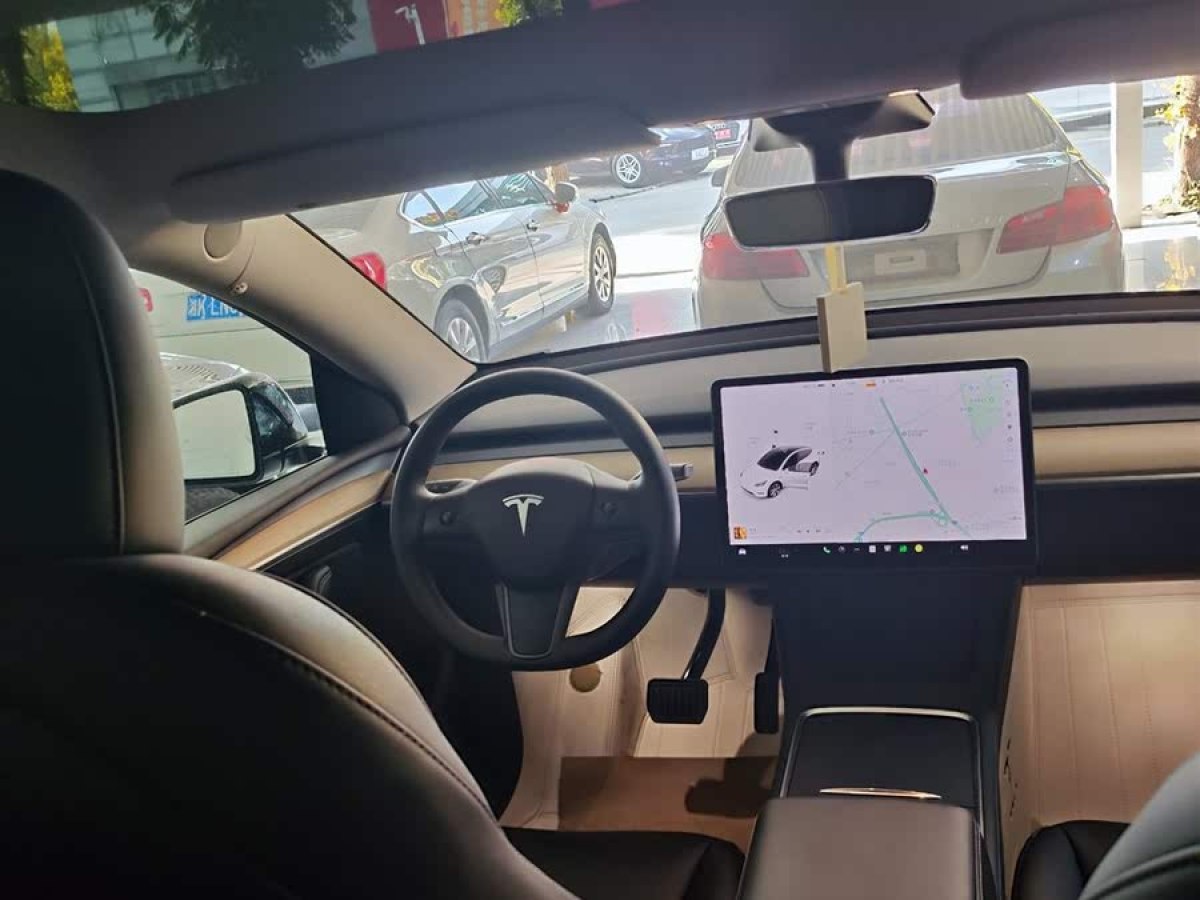 特斯拉 Model Y  2022款 改款 后輪驅(qū)動版圖片