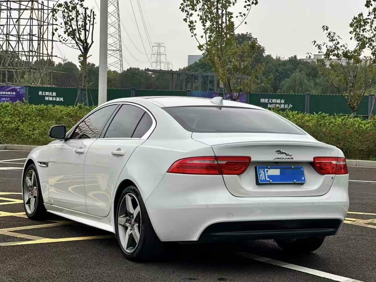 捷豹 XE  2017款 2.0T 240PS R-Sport圖片