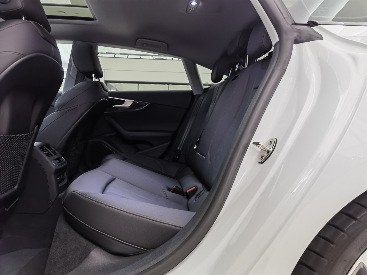 2024年6月奧迪 奧迪A5  2024款 Sportback 40 TFSI quattro 豪華動感型
