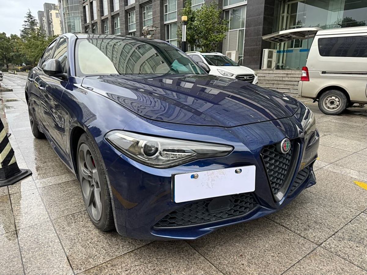 阿爾法·羅密歐 Giulia  2020款 2.0T 280HP 豪華運動版圖片