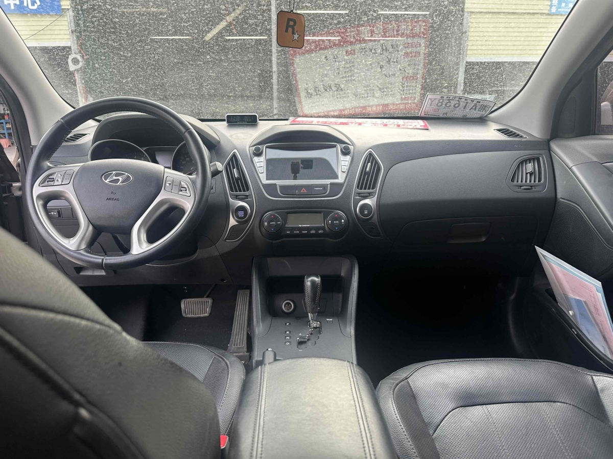 現(xiàn)代 ix35  2015款 2.0L 自動兩驅智能型 國IV圖片