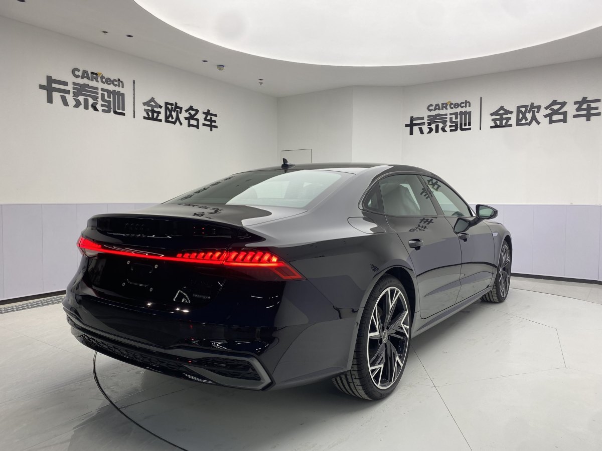 奧迪 奧迪A7L  2024款 45 TFSI quattro 黑武士版圖片