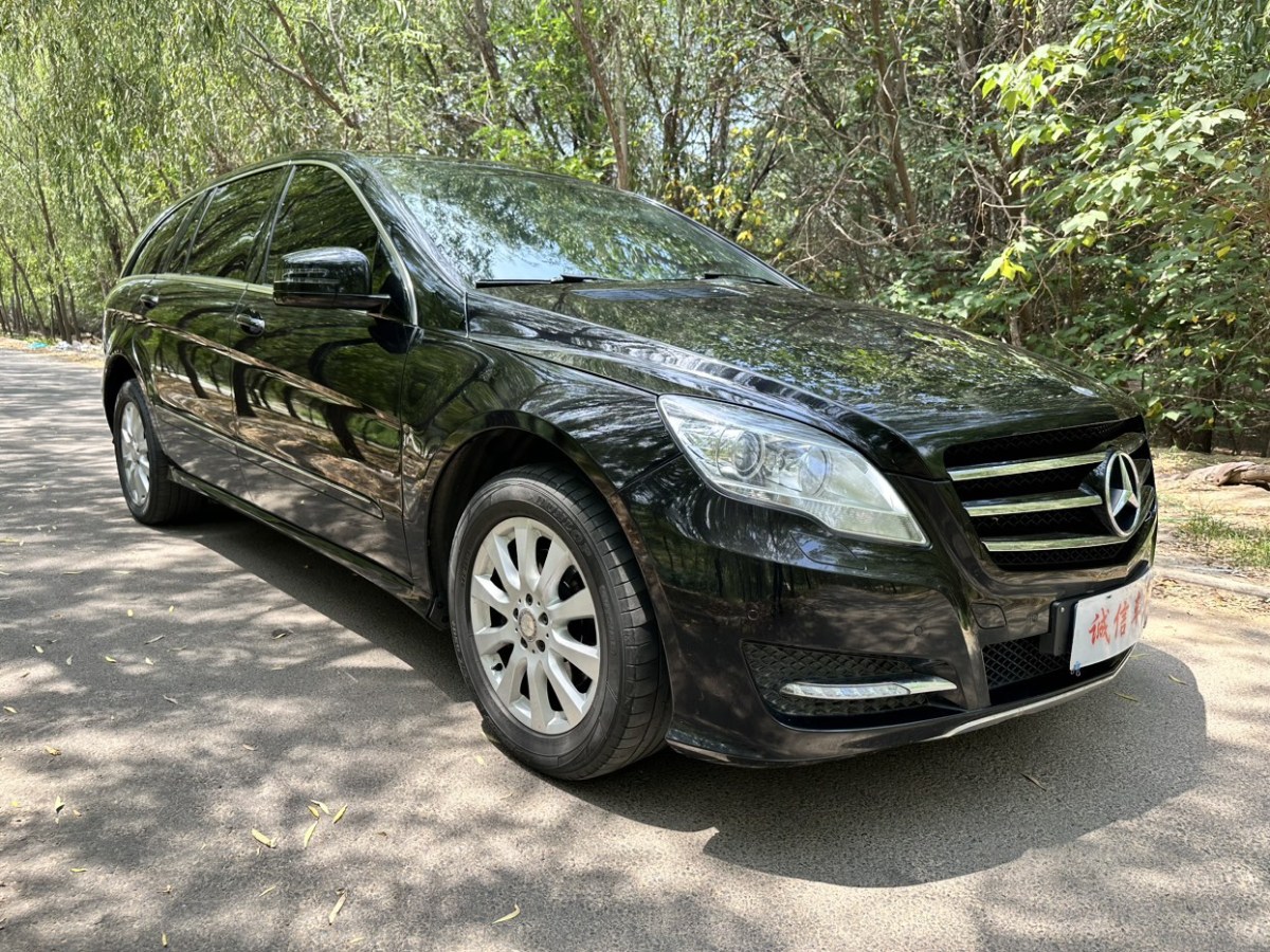 奔驰 奔驰R级  2014款 R 320 4MATIC 商务型图片