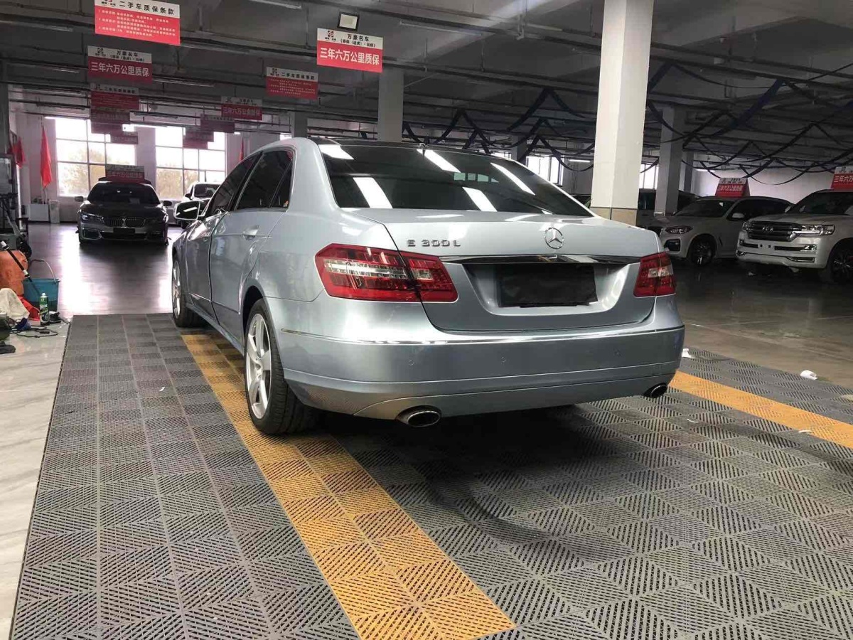 奔馳 奔馳E級  2013款 E 260 L CGI時尚型圖片