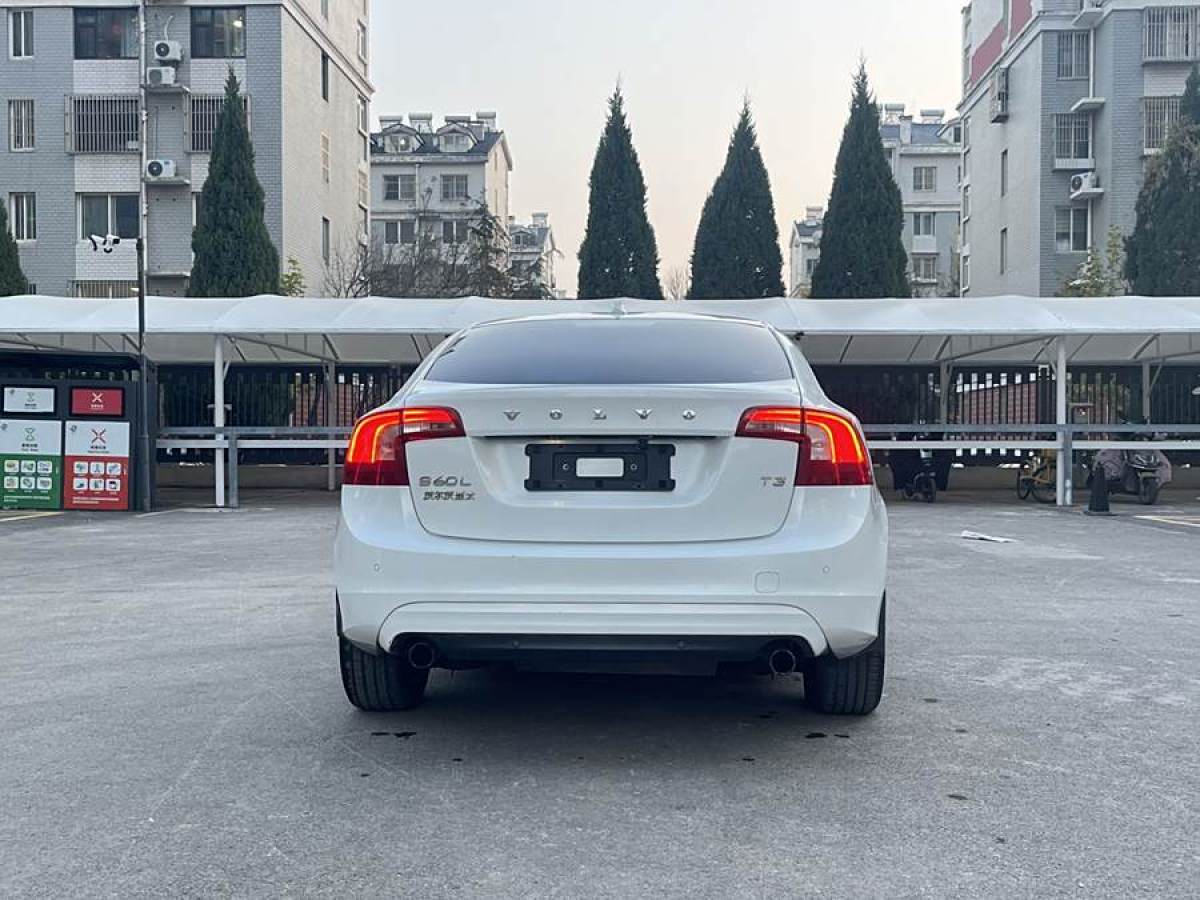 沃爾沃 S60  2016款 S60L 1.5T T3 智行版圖片