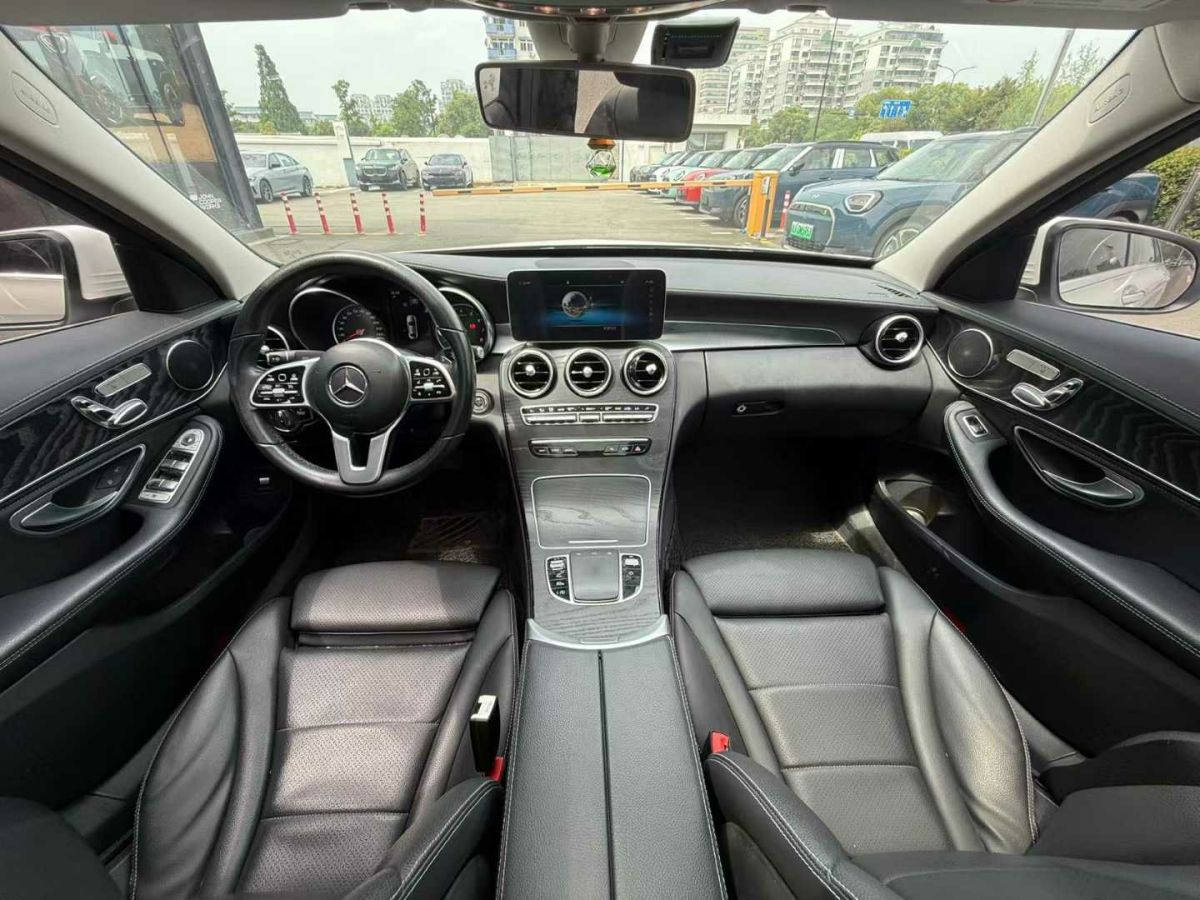 奔馳 奔馳C級(jí)  2018款 C 300 L圖片