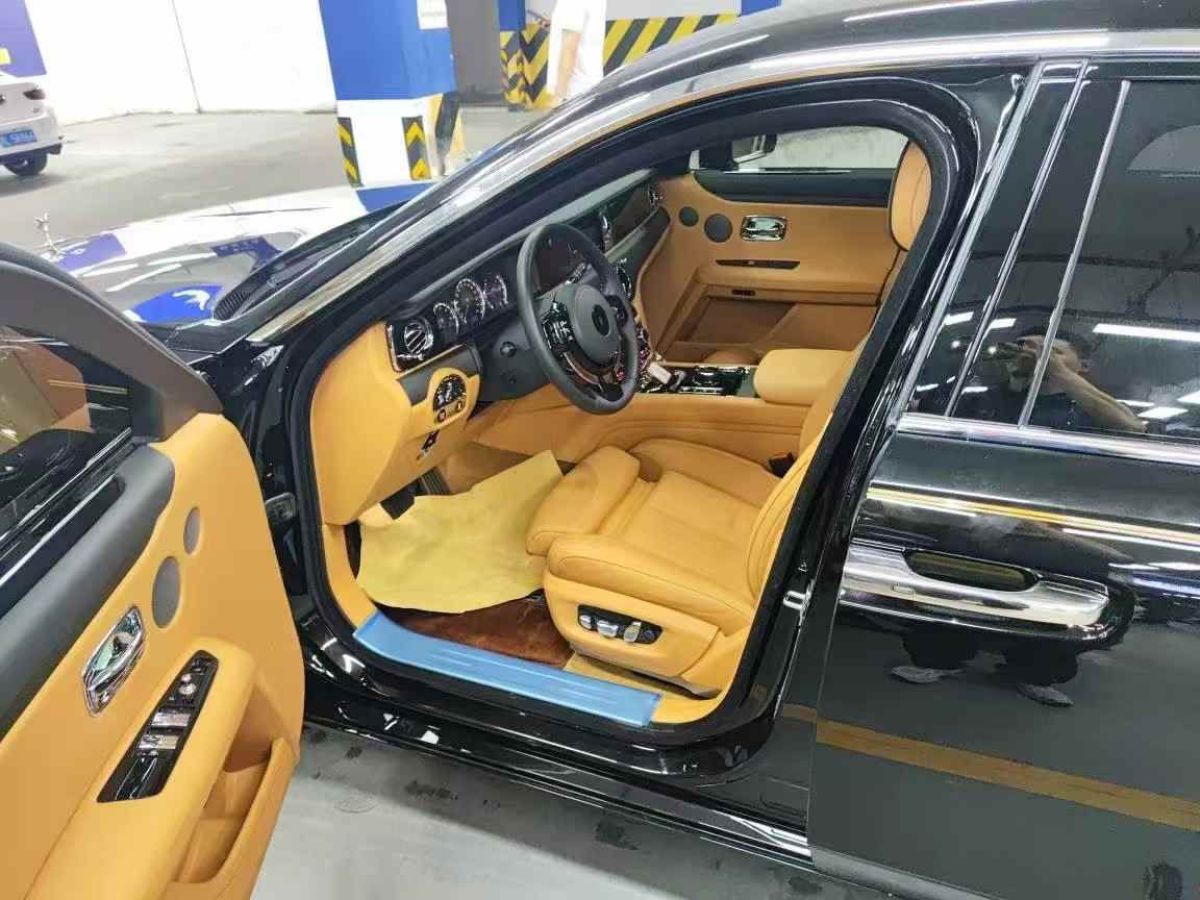 勞斯萊斯 古思特  2022款 6.7T Black Badge圖片