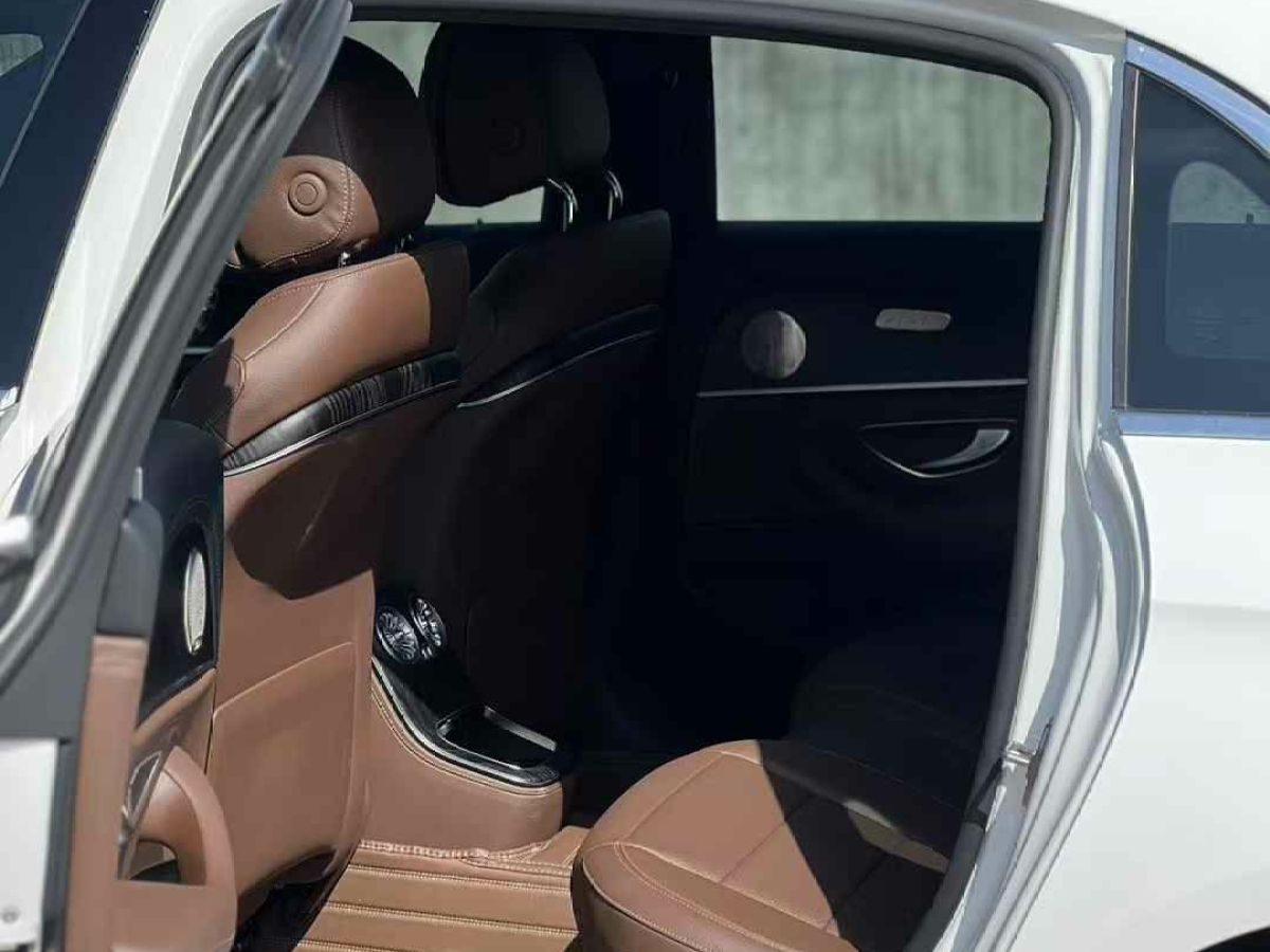 奔馳 奔馳E級  2021款 E 300 L 豪華型圖片