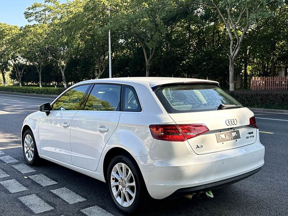 奧迪 奧迪A3  2014款 Sportback 35 TFSI 自動(dòng)進(jìn)取型圖片