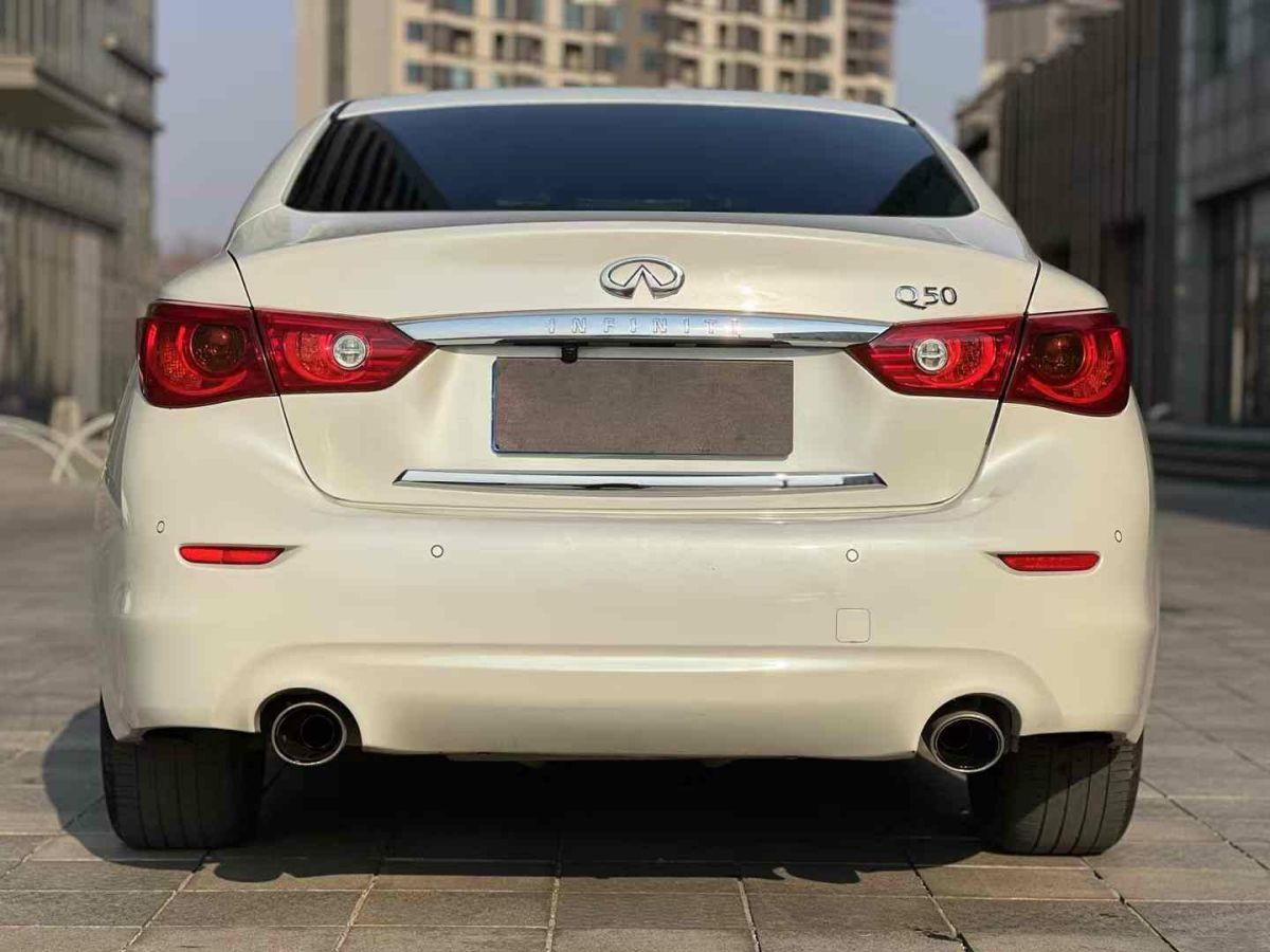 英菲尼迪 Q50L  2015款 Q50L 2.0T 悅享版圖片