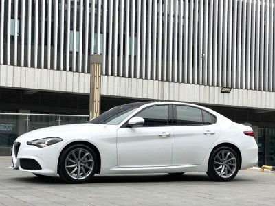 2023年8月 阿爾法·羅密歐 Giulia 2.0T 280HP Ti 駕控版圖片