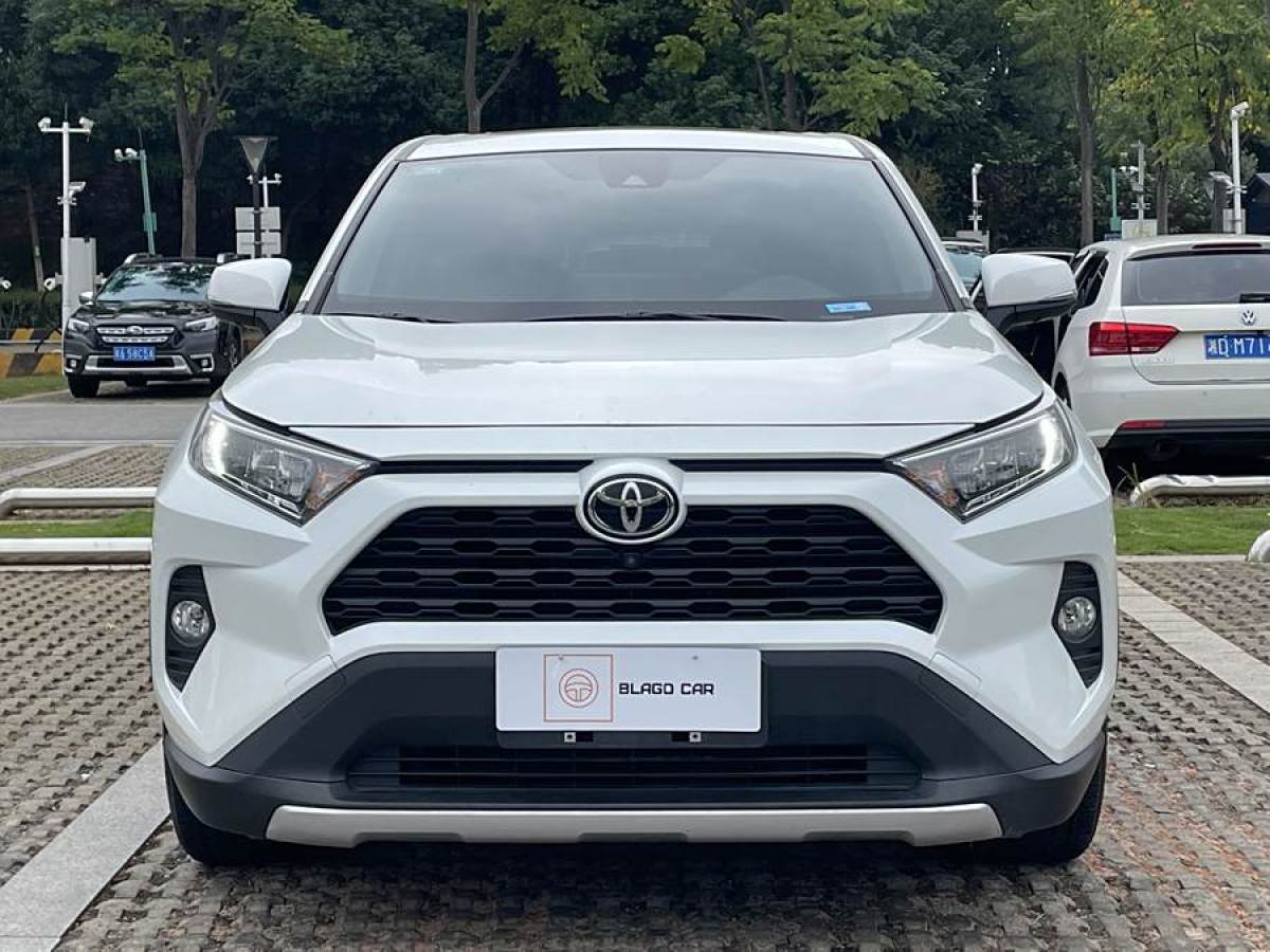 豐田 RAV4榮放  2022款 2.0L CVT四驅(qū)風(fēng)尚Plus版圖片