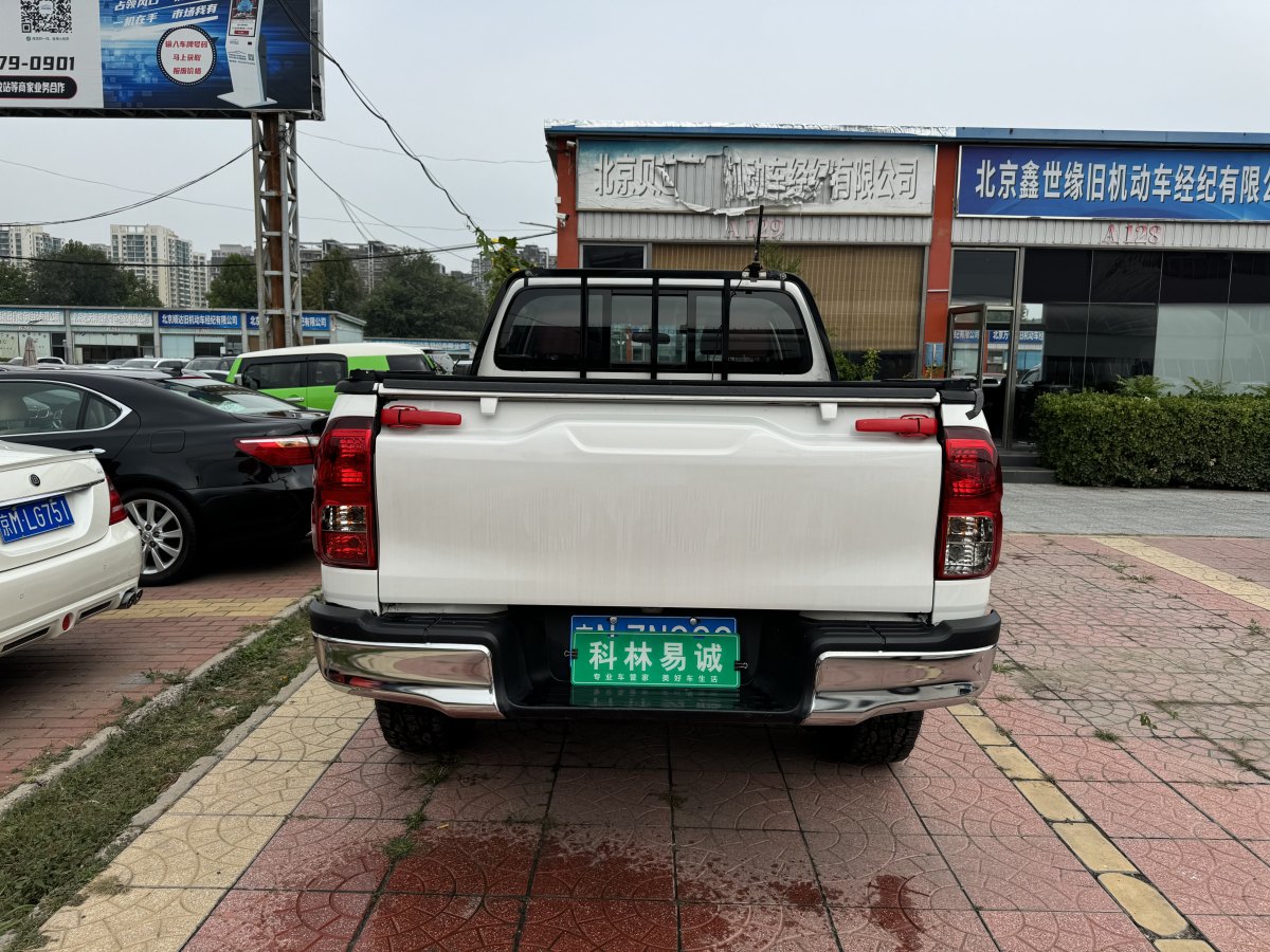 2019年4月豐田 海拉克斯HILUX  2.7L 手動四驅(qū)