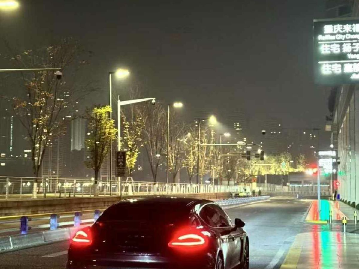 保時(shí)捷 Panamera  2014款 Panamera Turbo S Executive [ Turbo S Executive 4.8T圖片