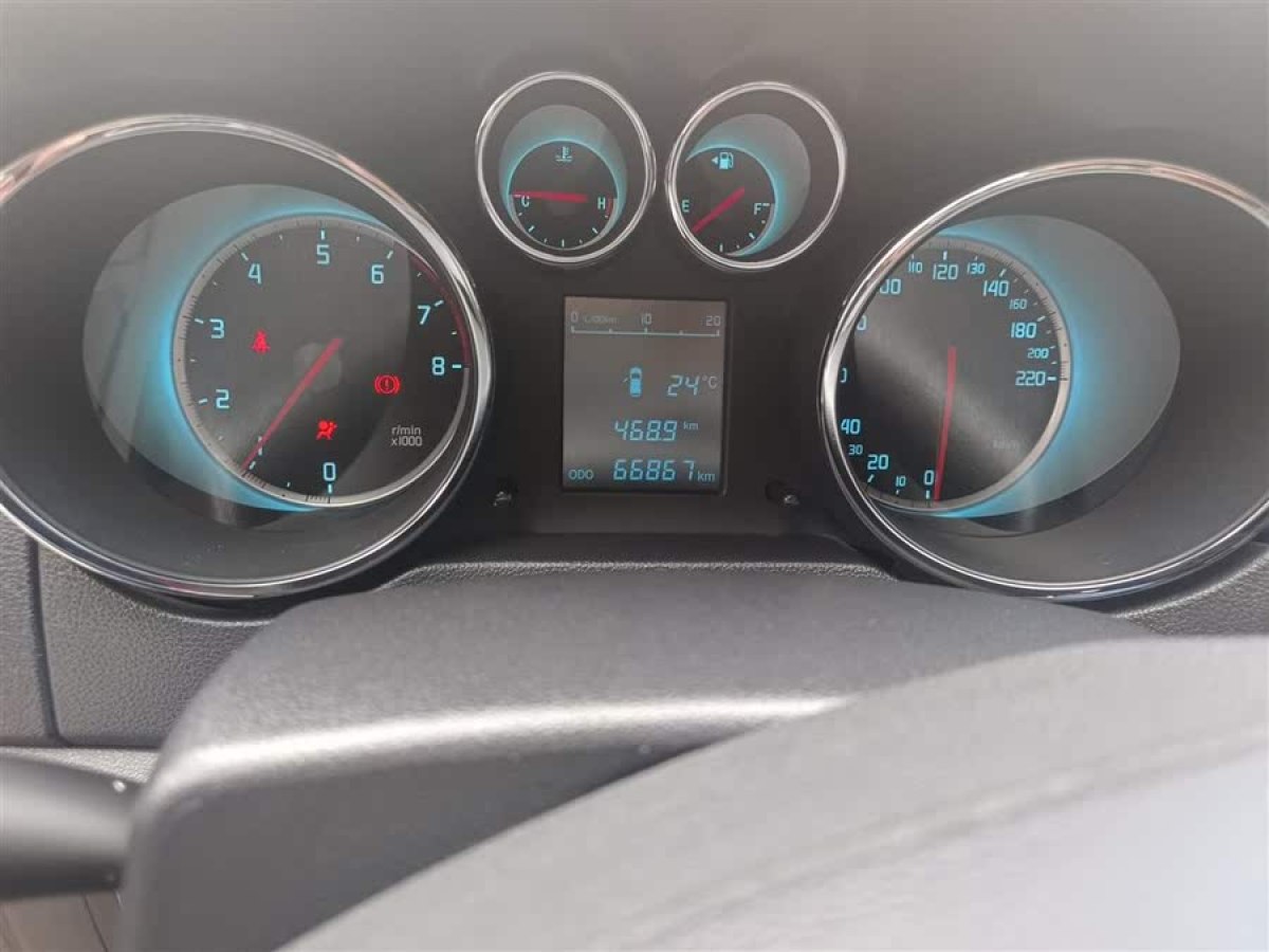 長安 CS35  2015款 1.6L 手動(dòng)豪華型 國IV圖片