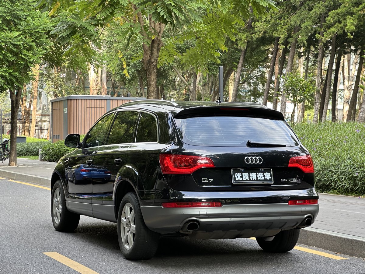 奧迪 奧迪Q7  2015款 35 TFSI 進(jìn)取型圖片