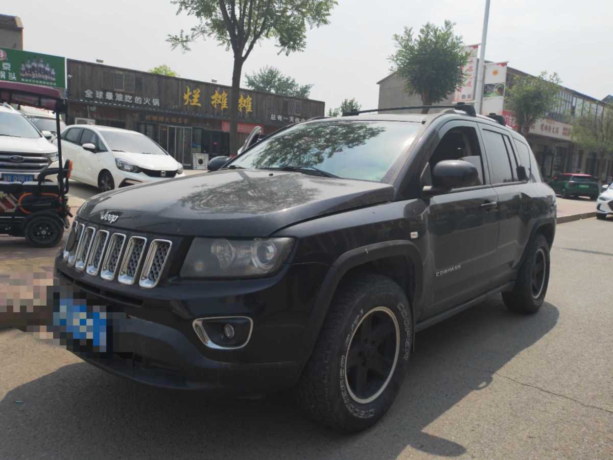 Jeep 指南者  2014款 改款 2.4L 四驅(qū)豪華版圖片