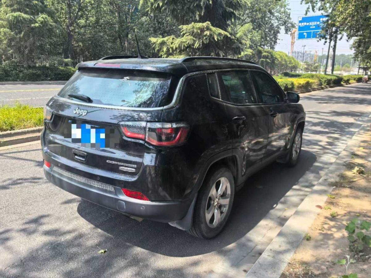 Jeep 指南者  2019款  200T 自動(dòng)典尚版圖片