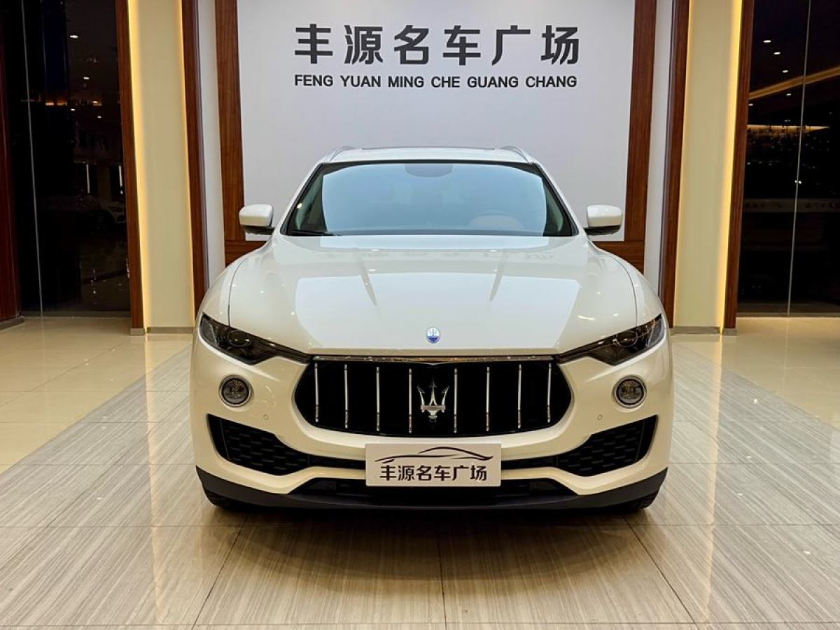 瑪莎拉蒂 Levante  2019款 3.0T 350Hp 標(biāo)準(zhǔn)版 國(guó)VI圖片