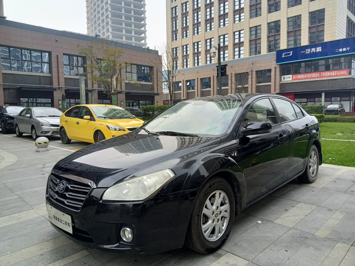 奔騰 B50  2012款 1.6L 手動時尚型圖片