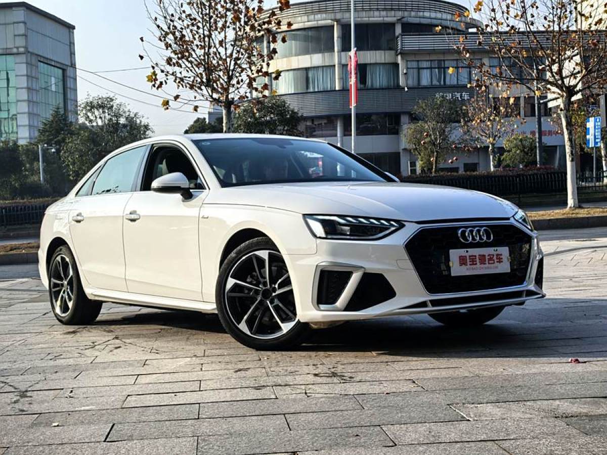 奧迪 奧迪A4L  2022款 40 TFSI 時尚動感型圖片