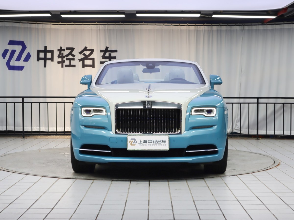 勞斯萊斯 曜影  2018款  6.6T 標(biāo)準(zhǔn)型圖片