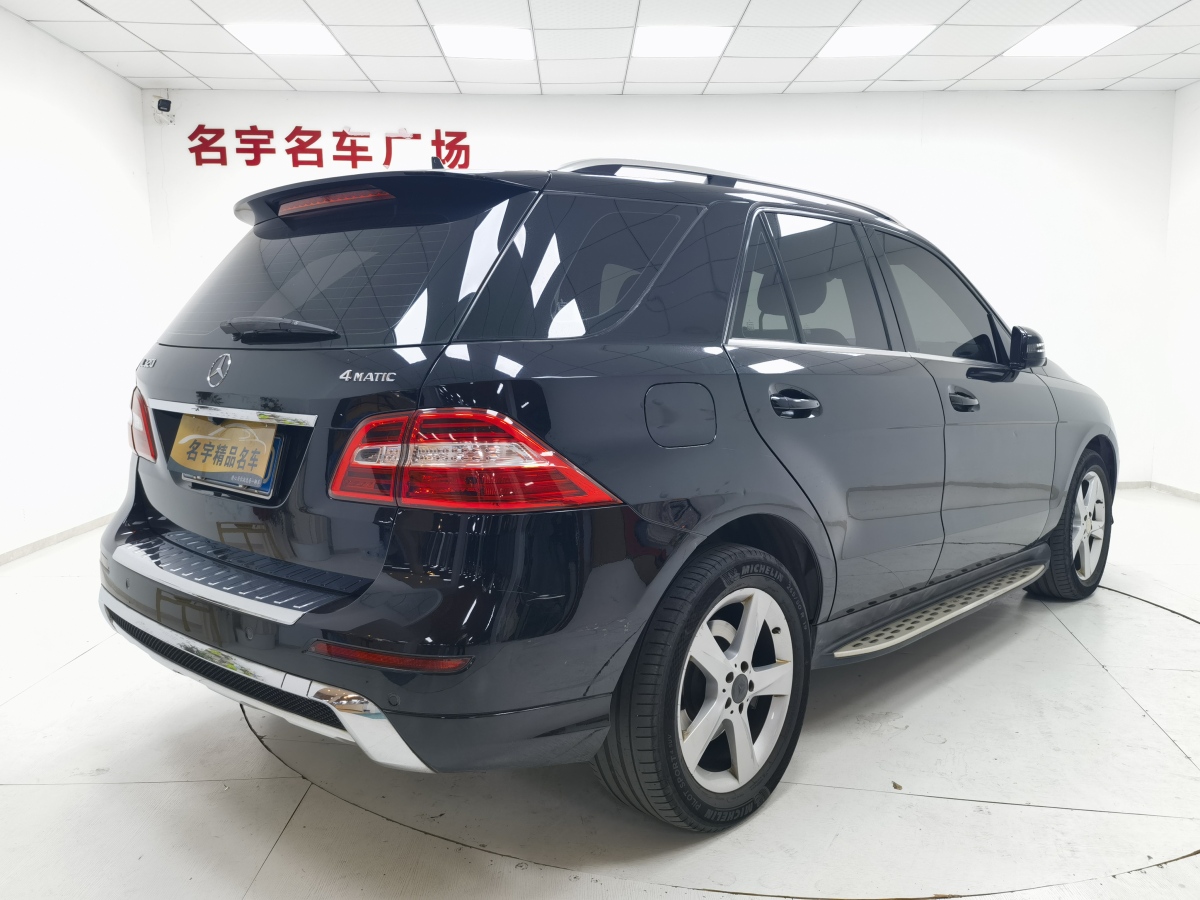 奔馳 奔馳M級(jí)  2014款 ML 320 4MATIC圖片