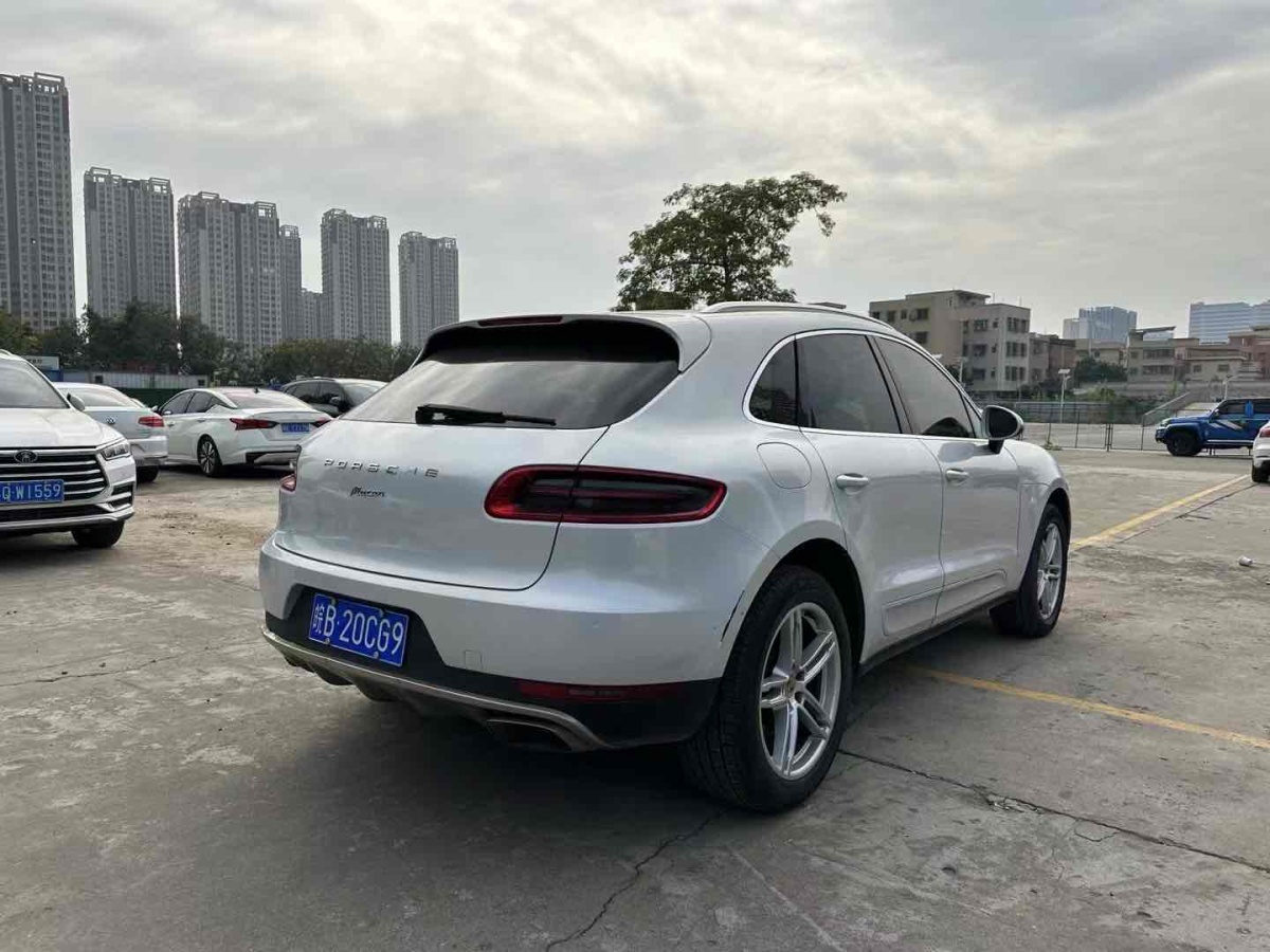 保時(shí)捷 Macan  2014款 Macan 2.0T圖片