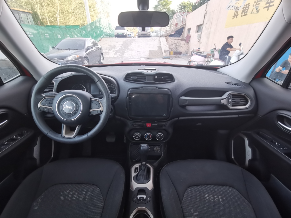 Jeep 自由俠  2017款 180T 自動高能版圖片