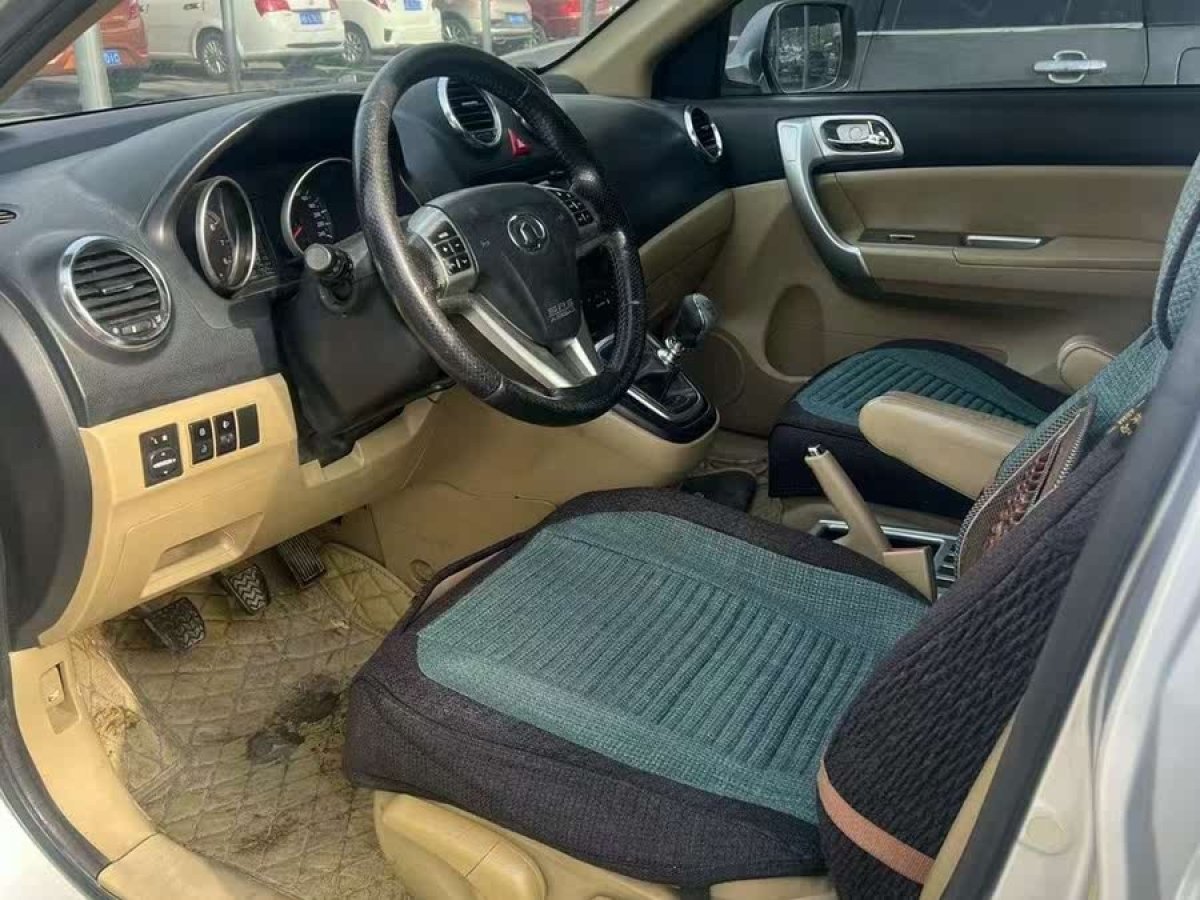 哈弗 H6  2012款 1.5T 手動(dòng)兩驅(qū)都市型圖片