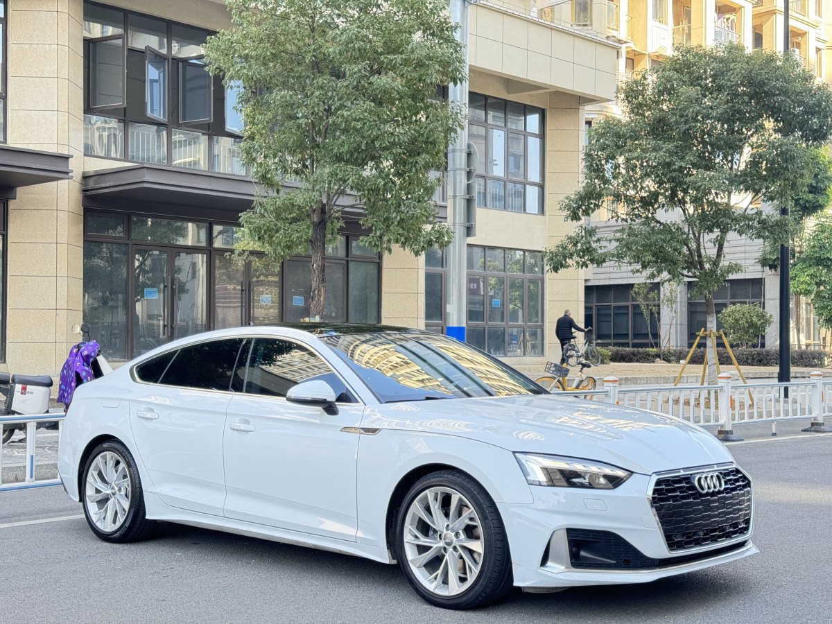 奧迪 奧迪A5  2023款 Sportback 40 TFSI 時(shí)尚動感型圖片