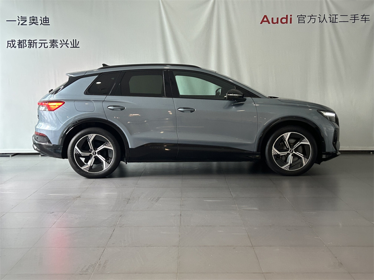 奧迪 奧迪Q4 e-tron  2023款 40 e-tron 創(chuàng)境曜夜版圖片