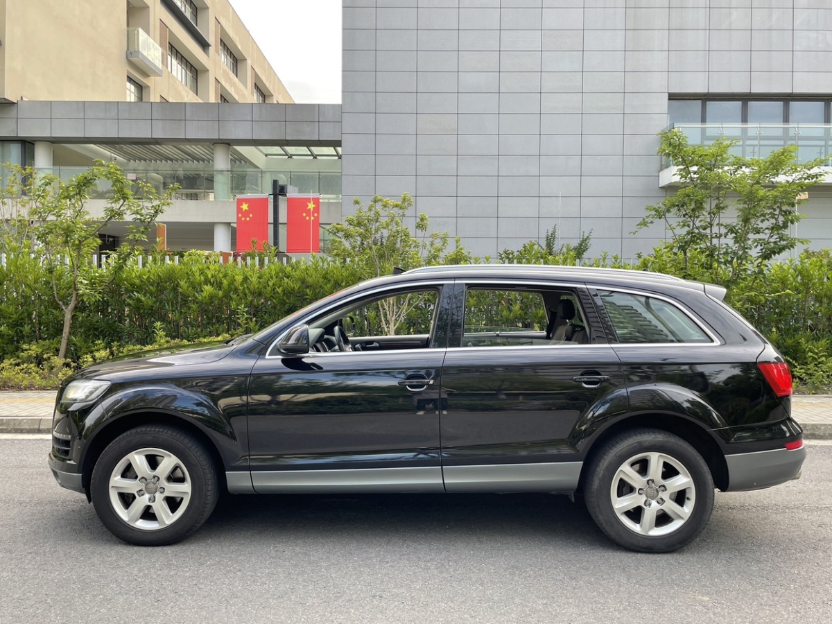 奧迪 奧迪Q7  2014款 35 TFSI 進取型圖片