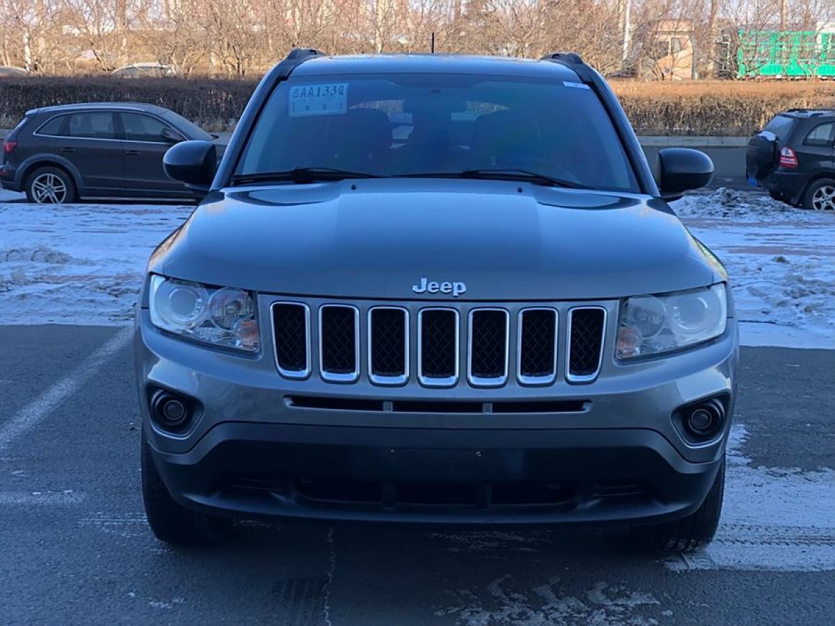 Jeep 指南者  2012款 2.4L 四驅運動版圖片