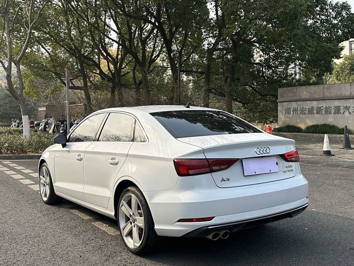 奧迪 奧迪A3  2019款 Limousine 35 TFSI 風(fēng)尚型 國(guó)VI圖片