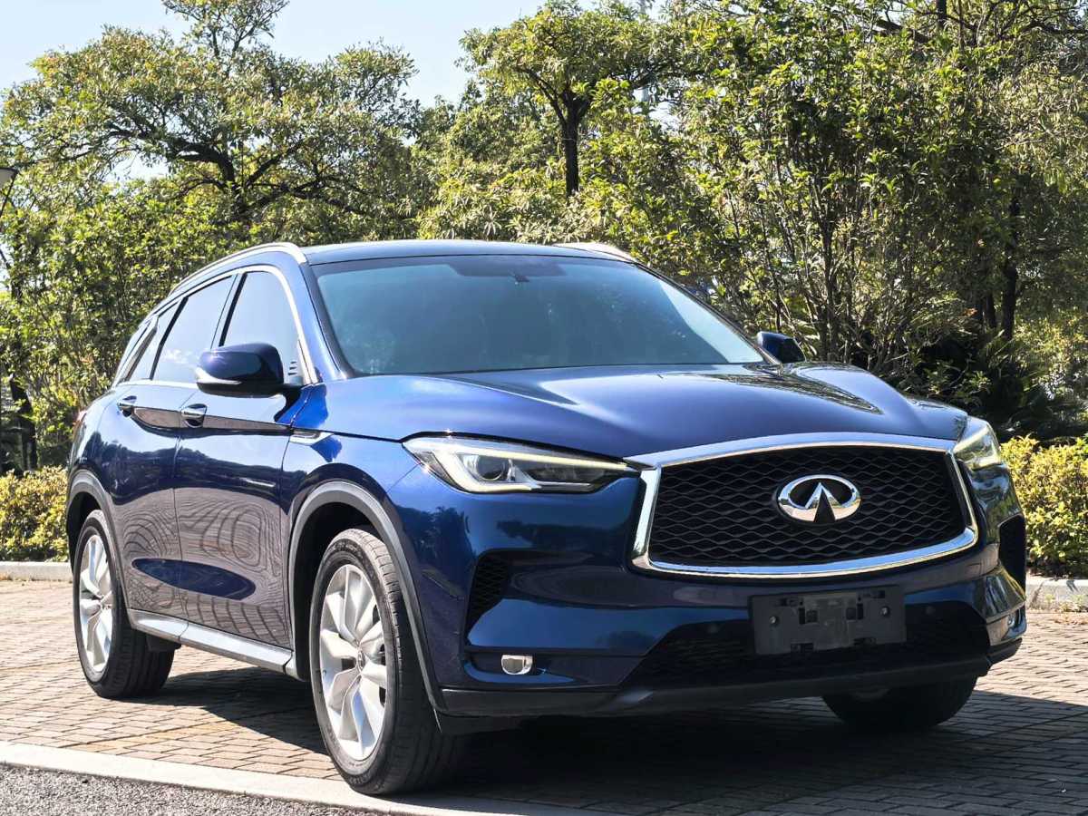 2019年12月英菲尼迪 QX50  2018款 QX50 2.0T CVT兩驅時尚版