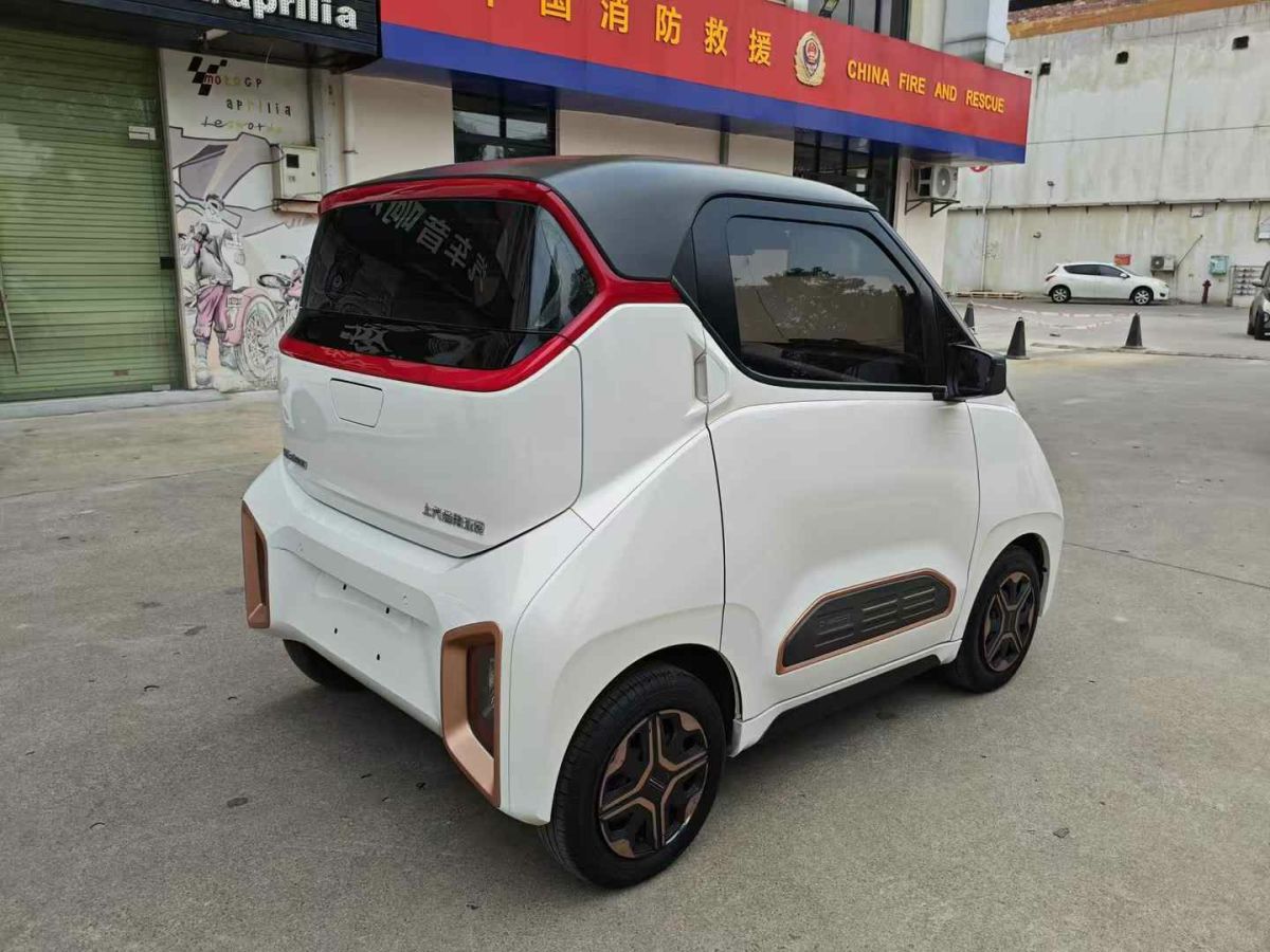 寶駿 E200 圖片