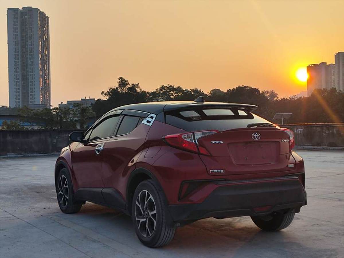 豐田 C-HR  2020款 2.0L 領先版圖片